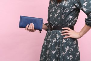 De ce portofelul din piele rămâne alegerea preferată a femeilor elegante
