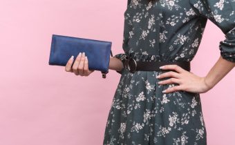 De ce portofelul din piele rămâne alegerea preferată a femeilor elegante