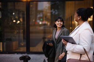 Feminismul în online: activism, reacții și educație digitală