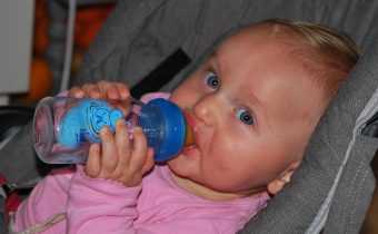 De ce apar inflamații gingivale la copii